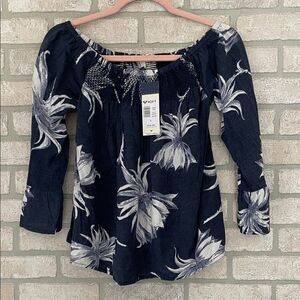 NWT Roxy Blue Floral Blouse TV top size small